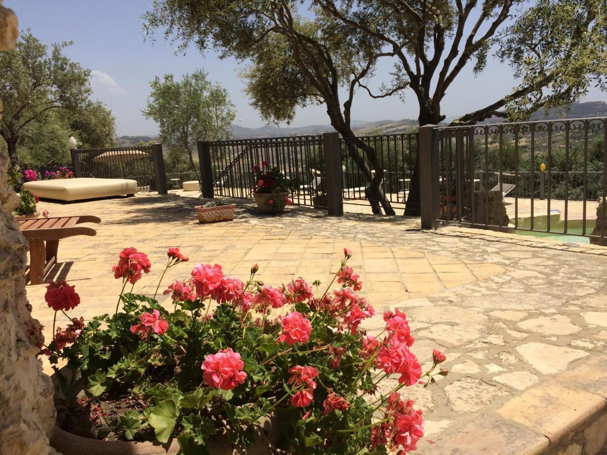 Agriturismo Roba Degli Ulivi Villa Agrigento Dış mekan fotoğraf
